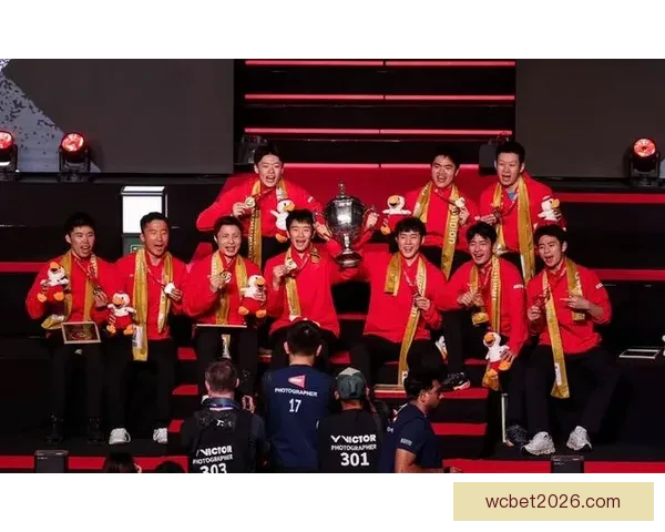 中国3-1击败法国成功卫冕 第12次捧起汤姆斯杯再创历史辉煌